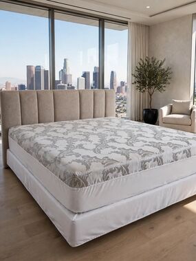 Concierge Collection Jacquard Mattress Pad Full Size Silver Damask New